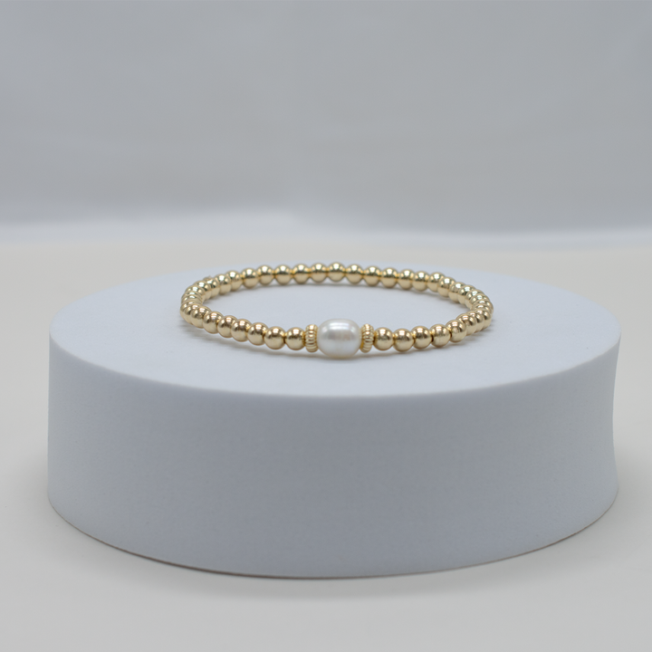 Dream On Pearl Bracelet