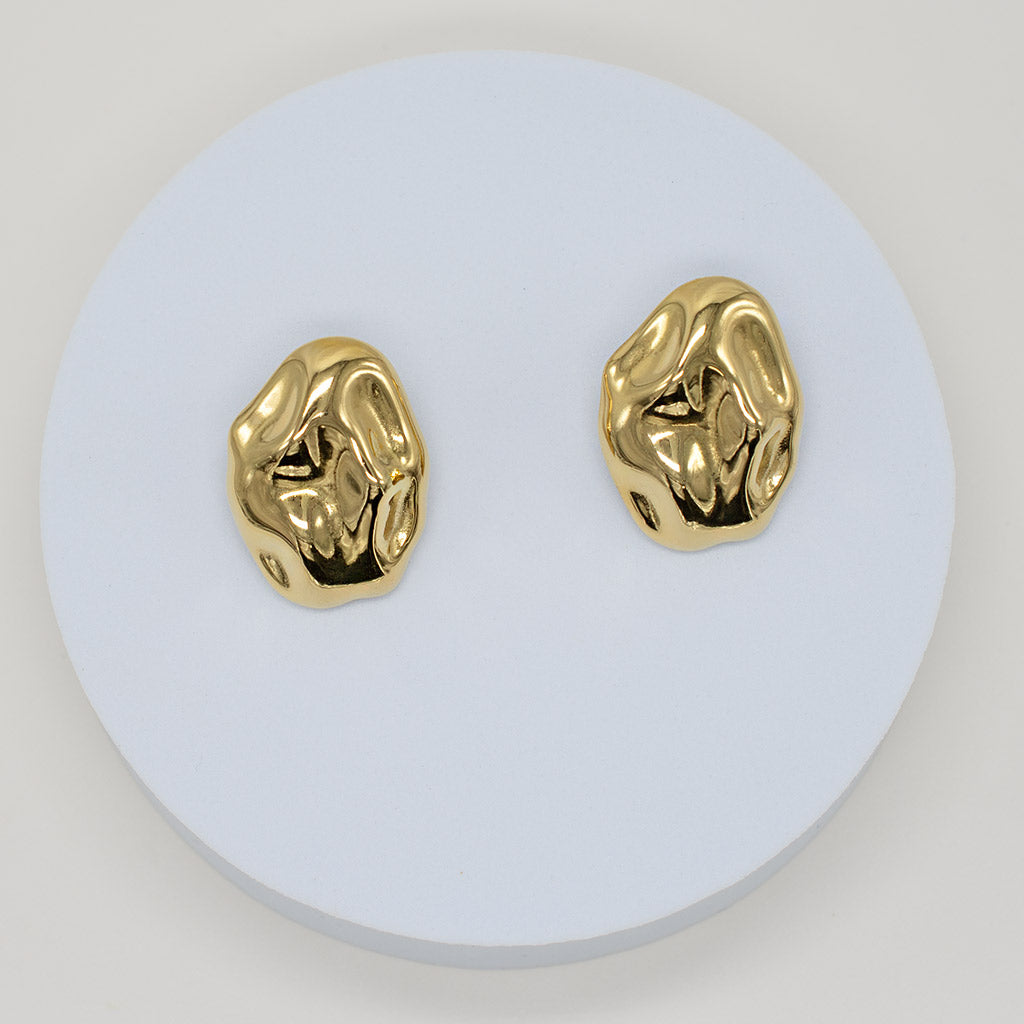 Alix Earle earrings 
Alix Earle jewelry