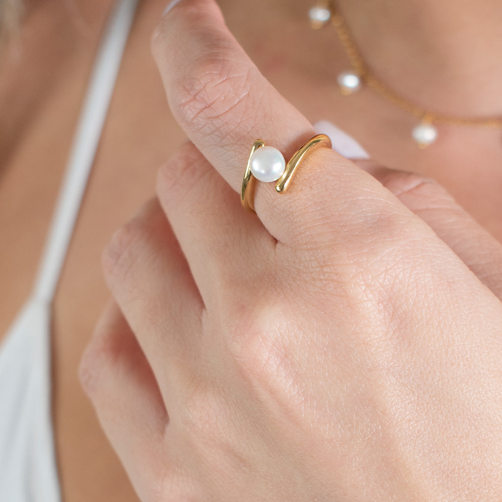 Smooth Operator Ring