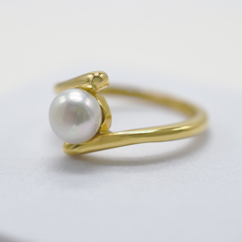 Smooth Operator Ring