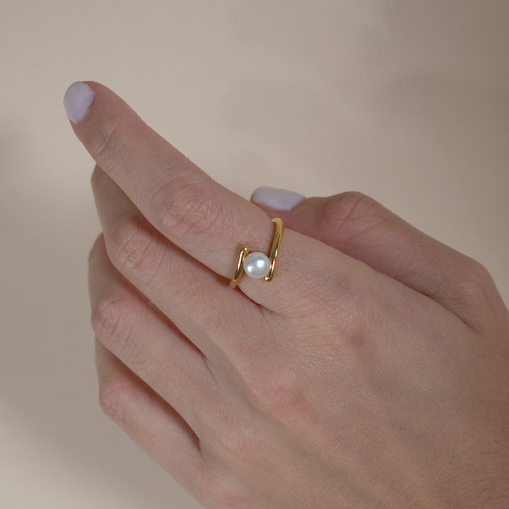 Smooth Operator Ring