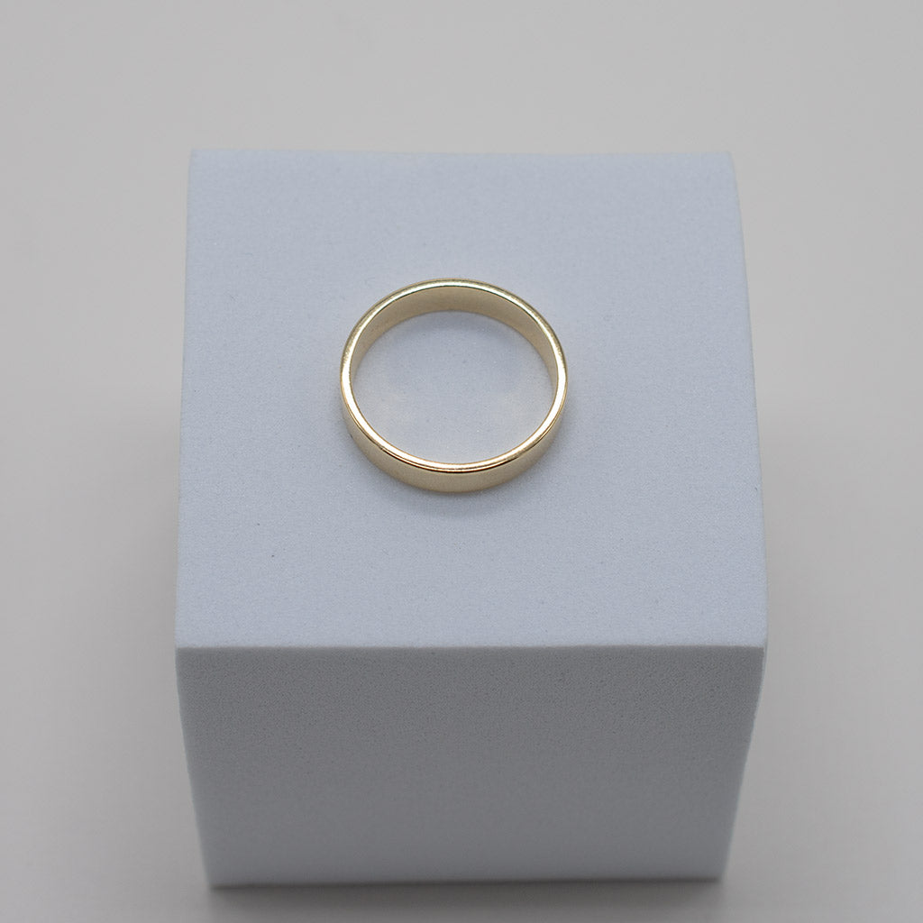 Simple Band Ring