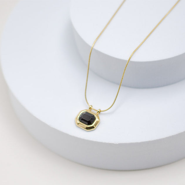 Gold Leaf on Black Chain Necklace - JUICY JEWELRY