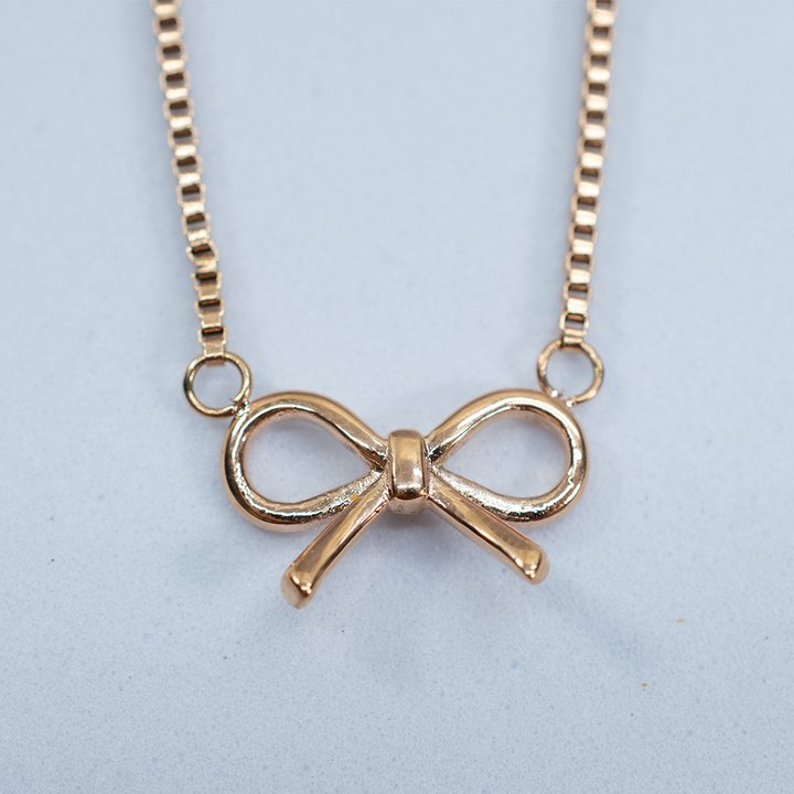 Bow Necklace